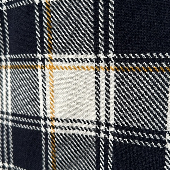 Ann Taylor plaid pencil skirt size medium - Picture 2 of 4